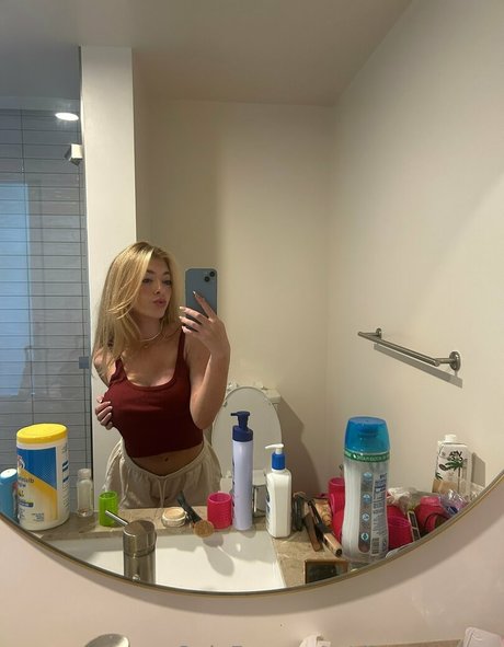 Photo nue de fuite OnlyFans de Rileymaetwo
