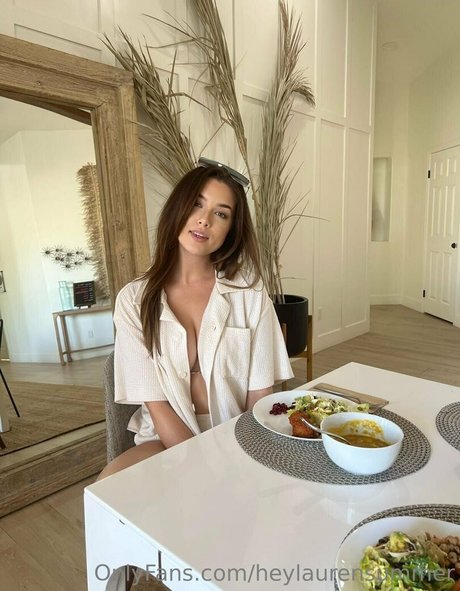 Photo nue de fuite OnlyFans de Heylaurensummer
