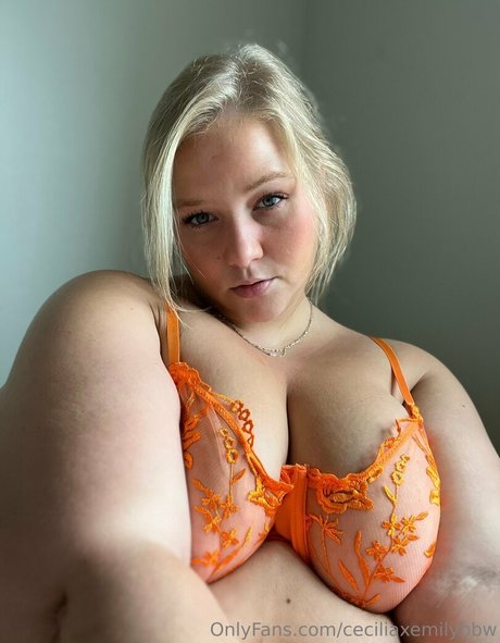 Photo nue de fuite OnlyFans de Ceciliaxemilybbw
