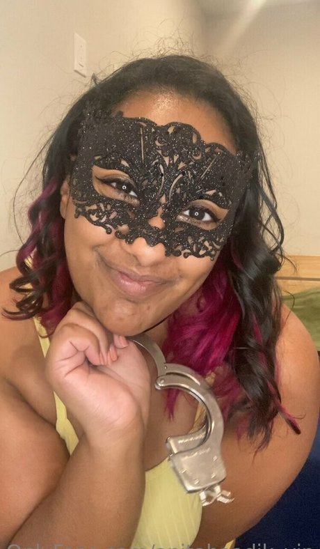 Photo nue de fuite OnlyFans de Anitahaadikvip