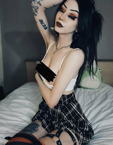 Photo nue de fuite OnlyFans de Omgvelvet