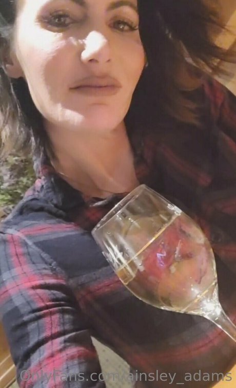 Photo nue de fuite OnlyFans de Ainsleyadams
