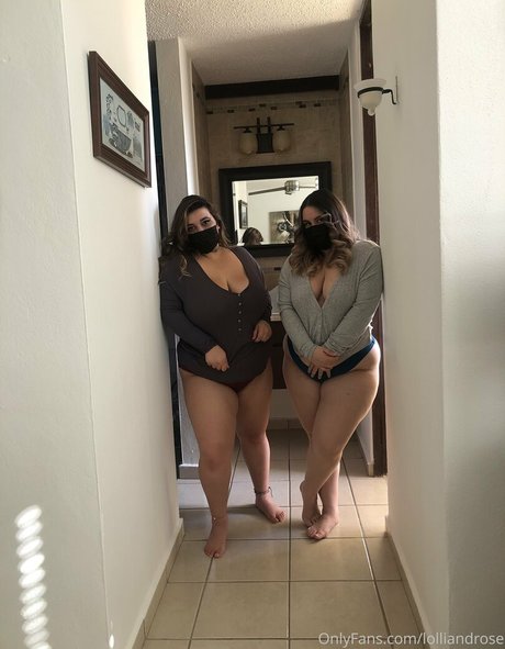 Photo nue de fuite OnlyFans de Lolliandrose