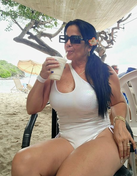 Evelyn Alvarez