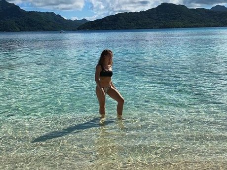 Holly Taylor