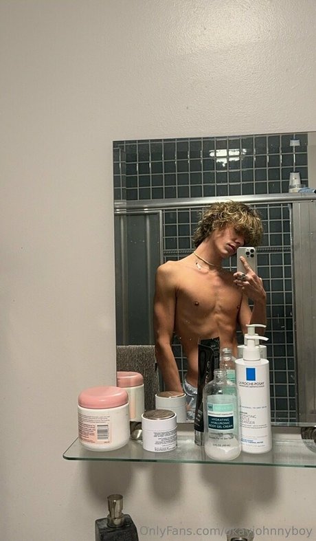 Photo nue de fuite OnlyFans de Okayjohnnyboy