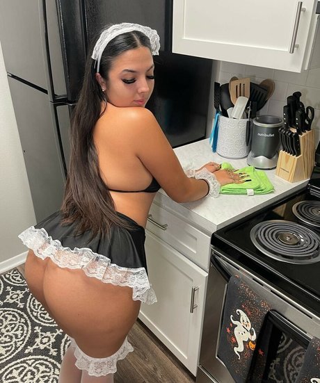 Photo nue de fuite OnlyFans de Queennelainee