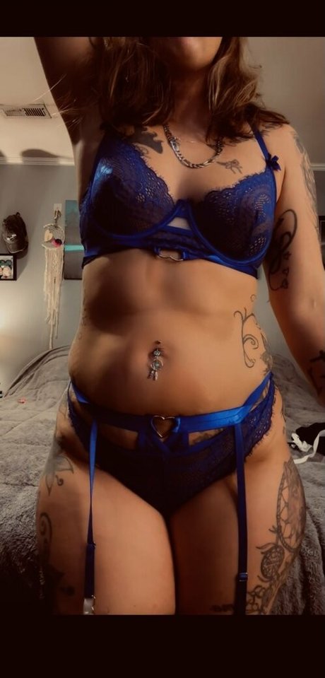 Photo nue de fuite OnlyFans de Pillowprncss5984