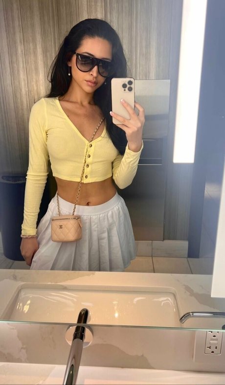 Photo nue de fuite OnlyFans de Serena Milan