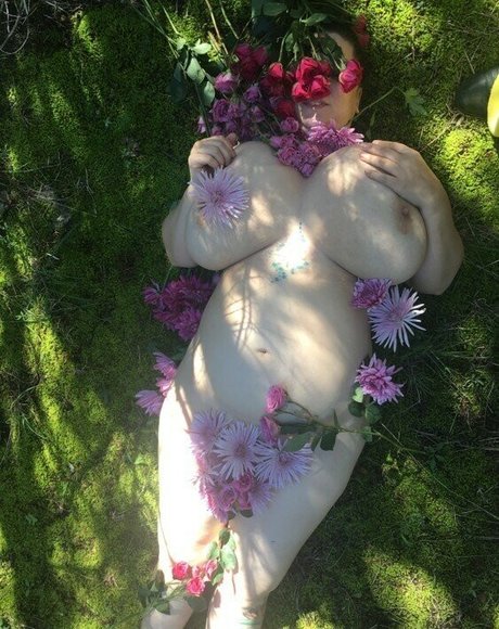 Photo nue de fuite OnlyFans de Stella R Galaxy