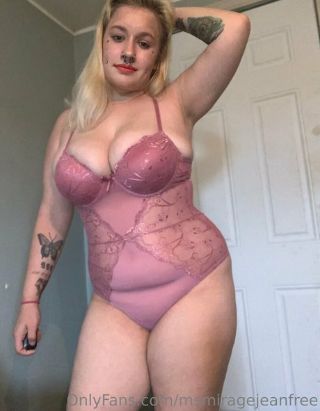 Photo nue de fuite OnlyFans de Msmiragejeanfree