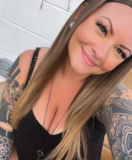 Photo nue de fuite OnlyFans de Littleamyyyy