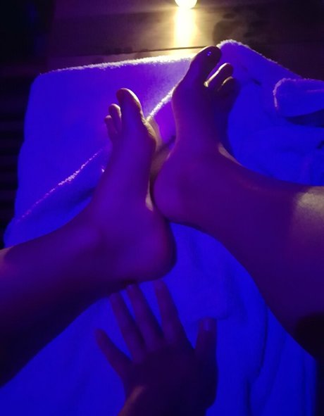 Photo nue de fuite OnlyFans de Babylunafoot1