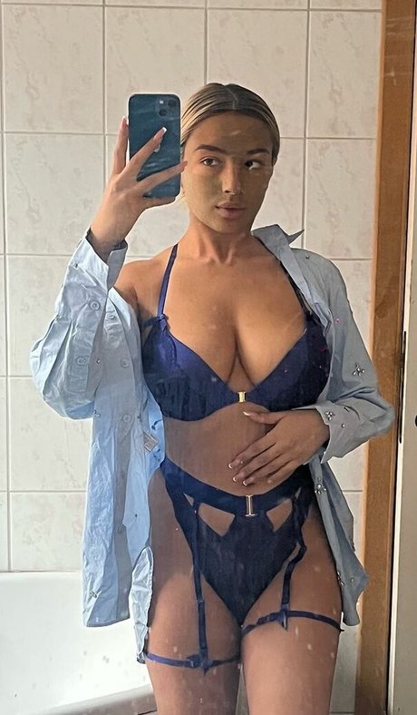 Photo nue de fuite OnlyFans de Luxuryysana Mym