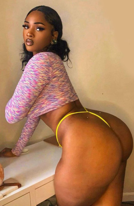 Photo nue de fuite OnlyFans de Etherealerykah