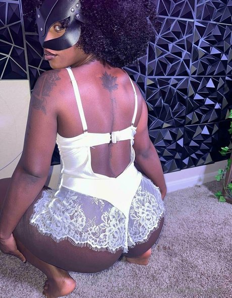 Photo nue de fuite OnlyFans de Therealmissnight