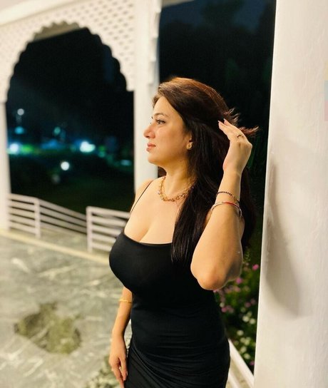 Photo nue de fuite OnlyFans de Iwishwithprachi