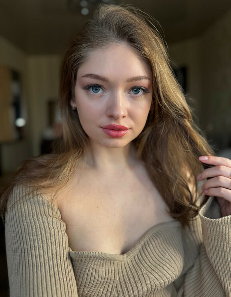 Teen Mia