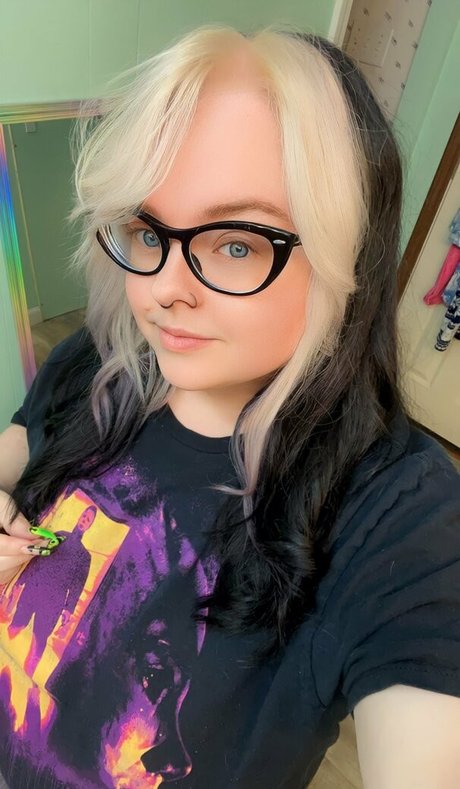 Tinymortician89