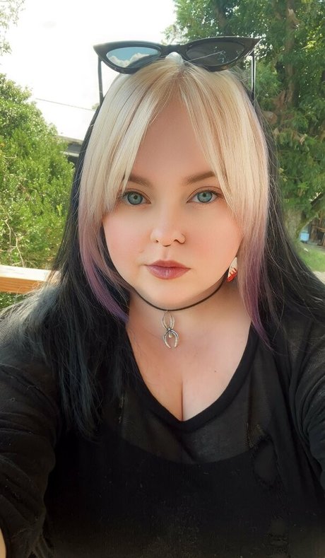Tinymortician89