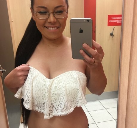 Photo nue de fuite OnlyFans de Molly Songbird