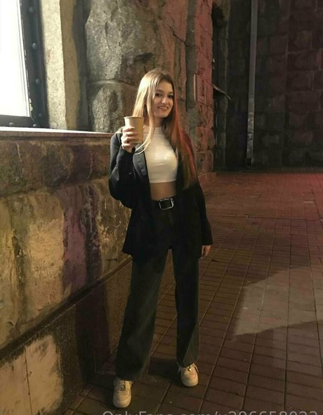 Photo nue de fuite OnlyFans de Ellienoir