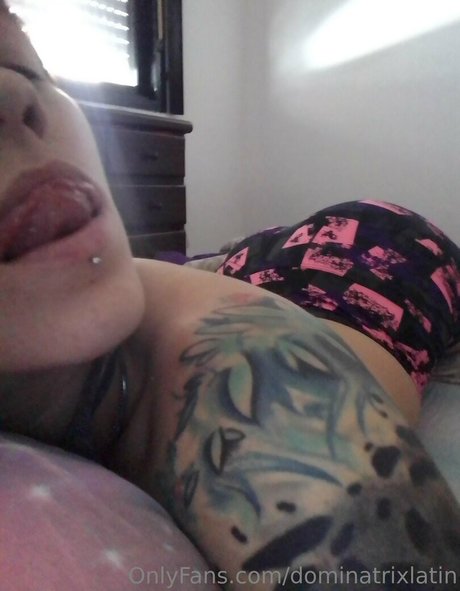 Photo nue de fuite OnlyFans de Dominatrixlatin