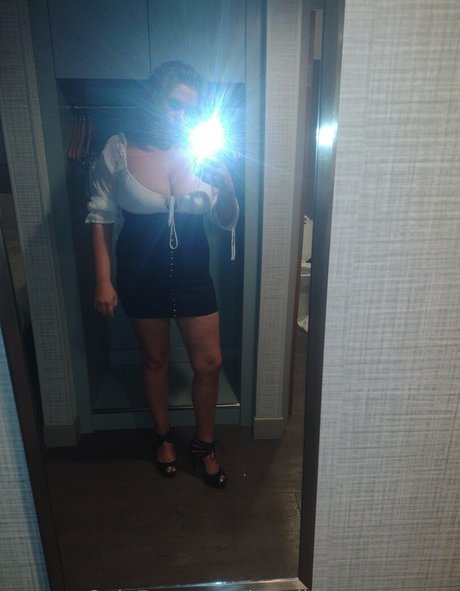 Photo nue de fuite OnlyFans de Headingeastorwest