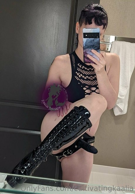 Photo nue de fuite OnlyFans de Captivatingkaalia