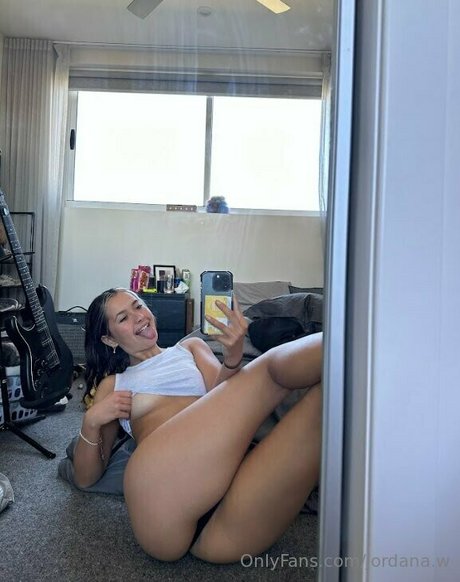 Photo nue de fuite OnlyFans de Jordanaw