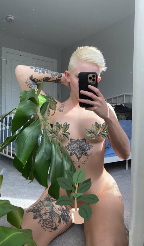 Photo nue de fuite OnlyFans de Samanthaknoxxx