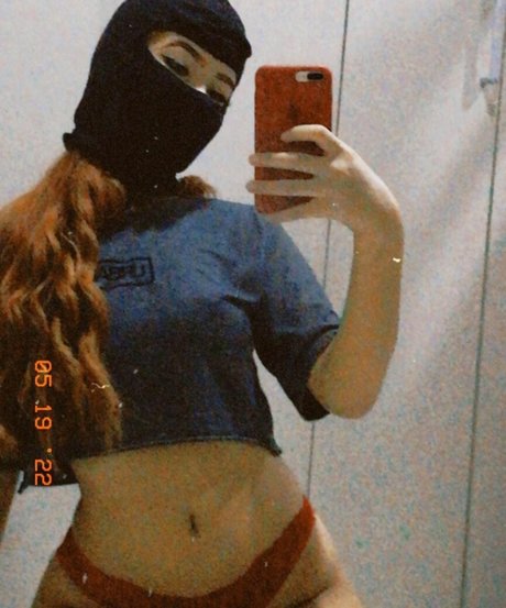 Photo nue de fuite OnlyFans de Nessa Olliver