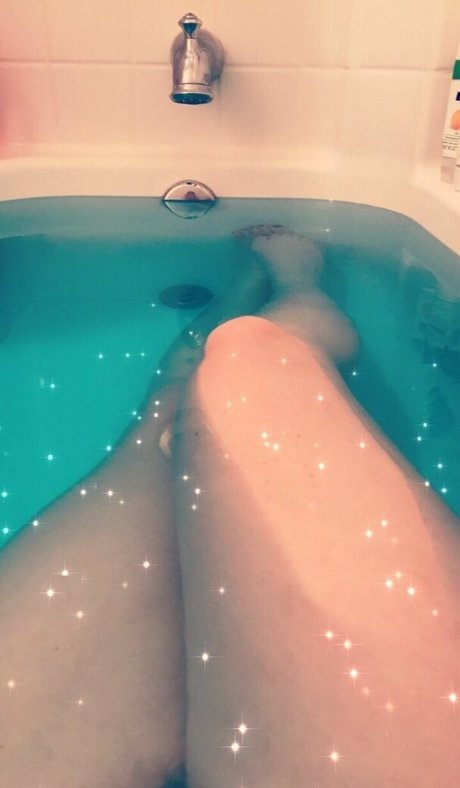 Photo nue de fuite OnlyFans de Blueeyesbombshell