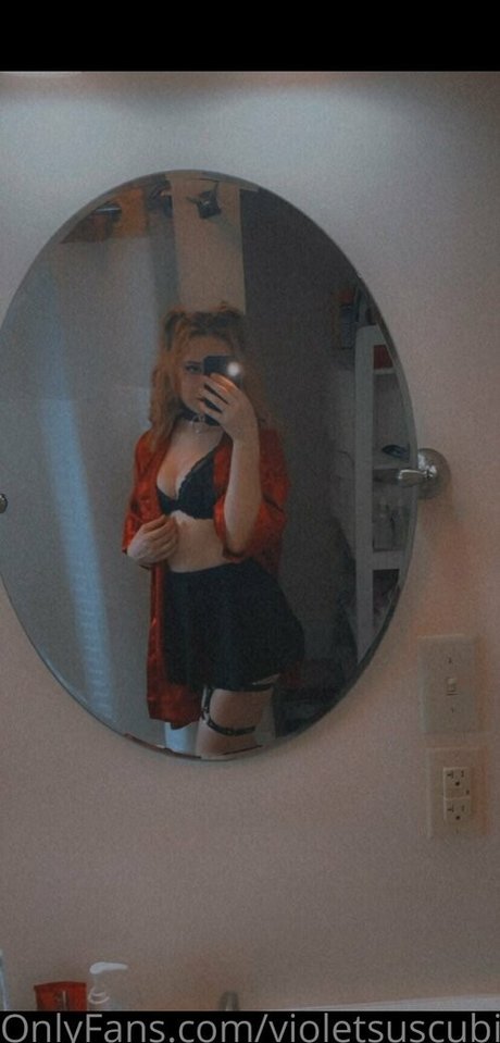 Photo nue de fuite OnlyFans de Violetsuccubi
