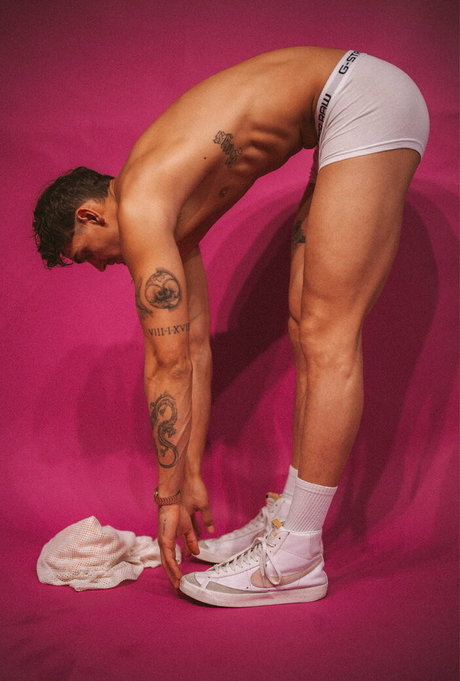 Photo nue de fuite OnlyFans de Henryandkasey