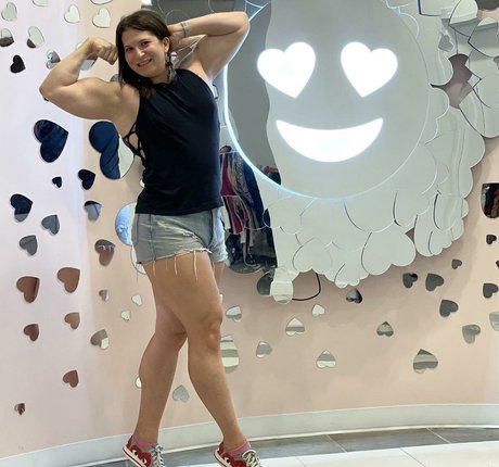 Eva The Supergirl