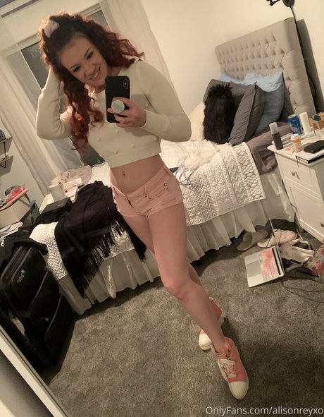 Photo nue de fuite OnlyFans de Alisonreyxo