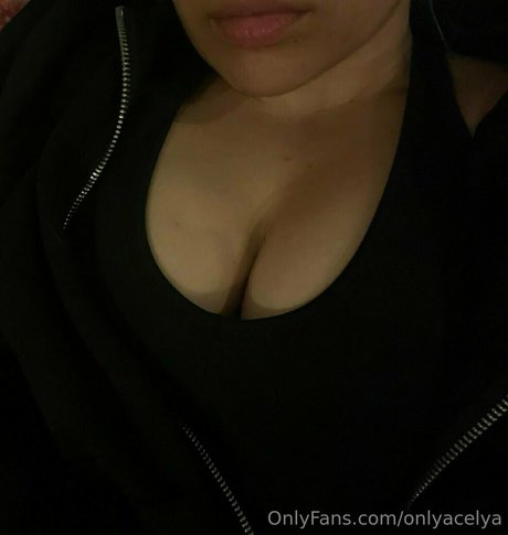 Photo nue de fuite OnlyFans de Onlyacelya