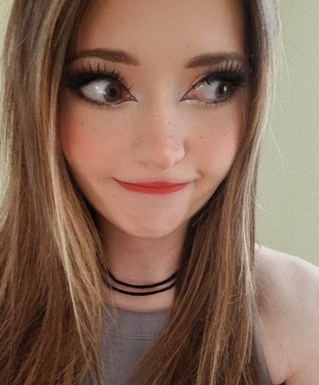Photo nue de fuite OnlyFans de Alli Flanagan