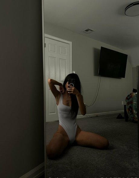 Photo nue de fuite OnlyFans de Yunamoonx000