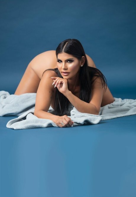 Photo nue de fuite OnlyFans de Mailyn Fernandez