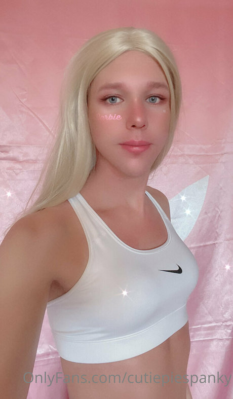 Photo nue de fuite OnlyFans de Emiliaxsweden
