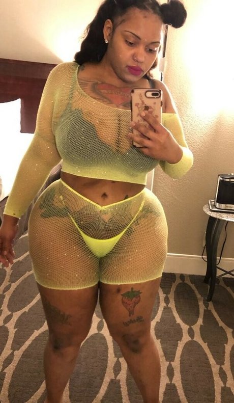 Photo nue de fuite OnlyFans de Butterflybee89