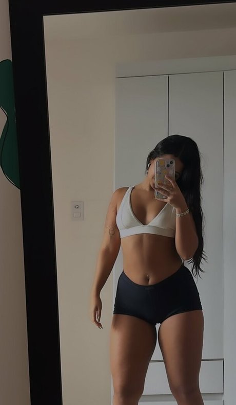 Photo nue de fuite OnlyFans de Karinna Loubach