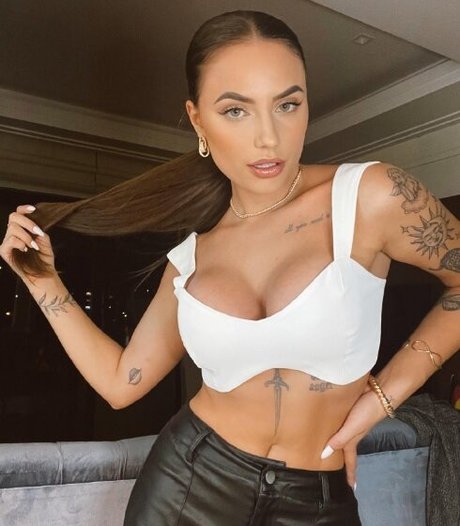 Photo nue de fuite OnlyFans de Isa Rockenbach