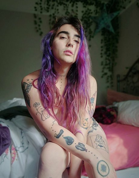 Photo nue de fuite OnlyFans de Fleurdetease1