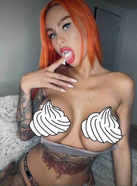 Photo nue de fuite OnlyFans de Hotsierrarossie