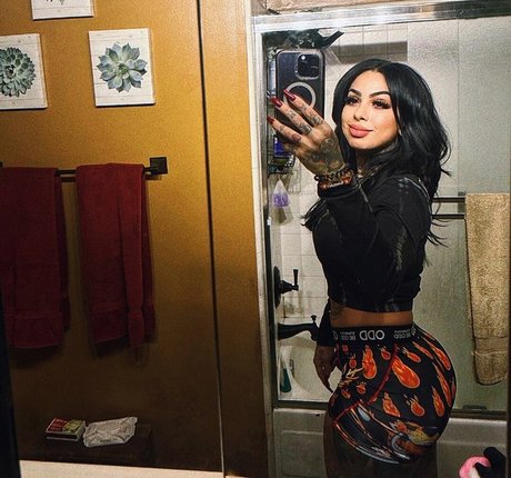 Yogapantsqueen