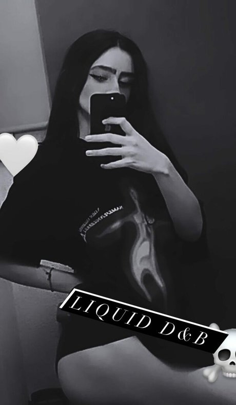 Photo nue de fuite OnlyFans de Silk7milk
