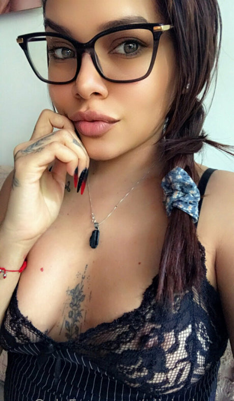 Oliviajones2